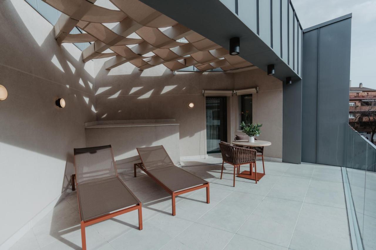 Hotel Petit Luxe Terrassa Exterior photo
