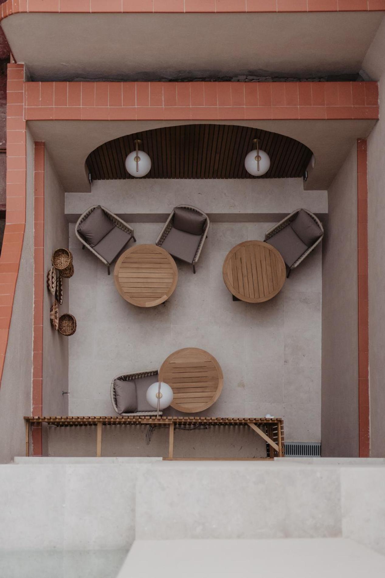 Hotel Petit Luxe Terrassa Exterior photo